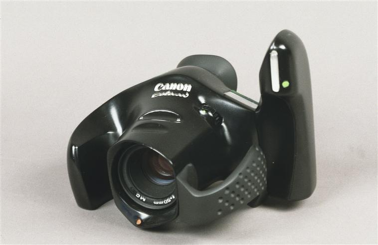 Camera with exceedingly organic design, by Luigi Colani